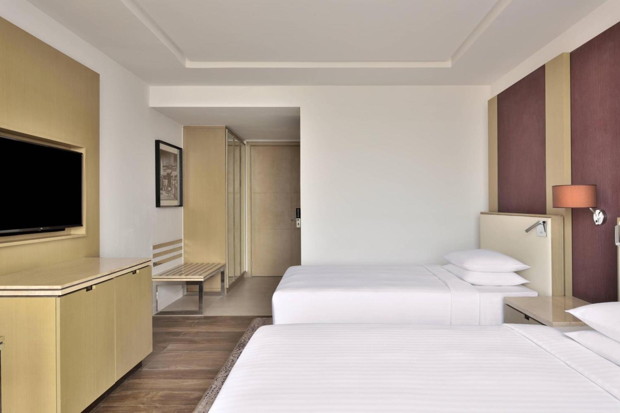 Hotel Courtyard By Marriott Shiliguri Exterior foto