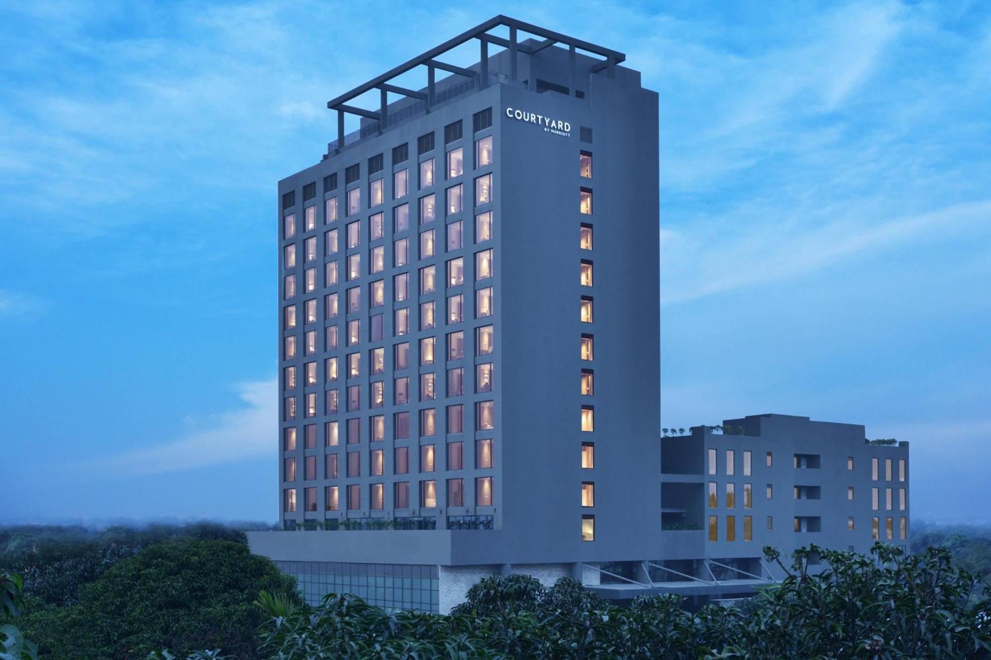 Hotel Courtyard By Marriott Shiliguri Exterior foto